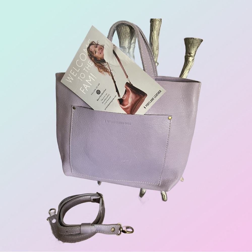 Portland Leather Goods Classic Zipper Tote – Lavender Purple Leather w/ Strap